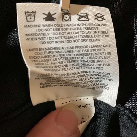 Nike lightweight full zip black and grey jacket with pockets - Picture 10 of 13